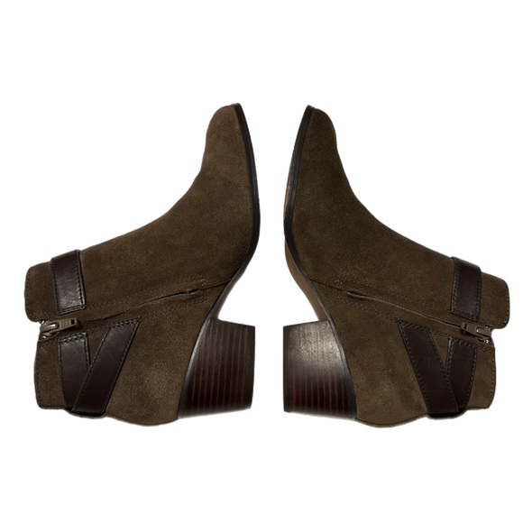 COACH Women’s Patricia Suede Leather Ankle Booties in the Size 6 - Picture 5 of 10